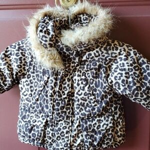 The Children's Place animal print ski jacket with removable hood. Size 6 -9 mo